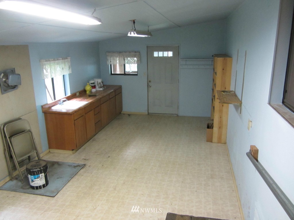 9054 Kendall Road Sumas, WA 98295 - Photo 14 of 15