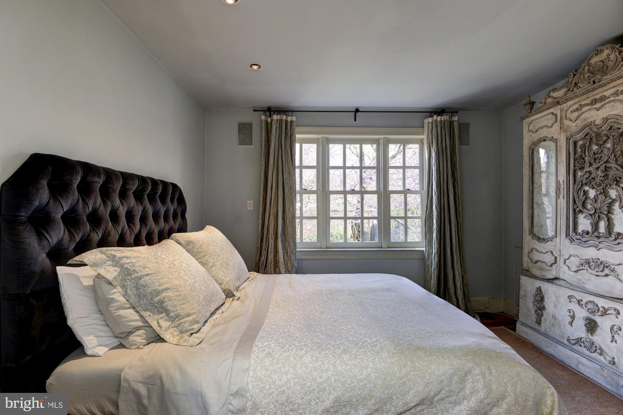 3249 O Street Northwest Washington, DC 20007 - Photo 12 of 42