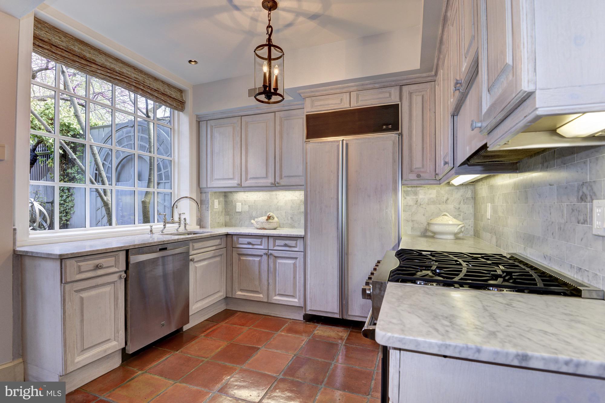 3249 O Street Northwest Washington, DC 20007 - Photo 10 of 42