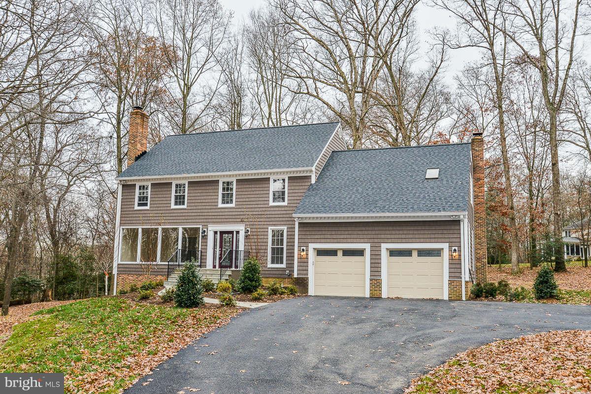 10421 Mt Sunapee Road Vienna, VA 22182 - Photo 2 of 26 Exterior (Front)