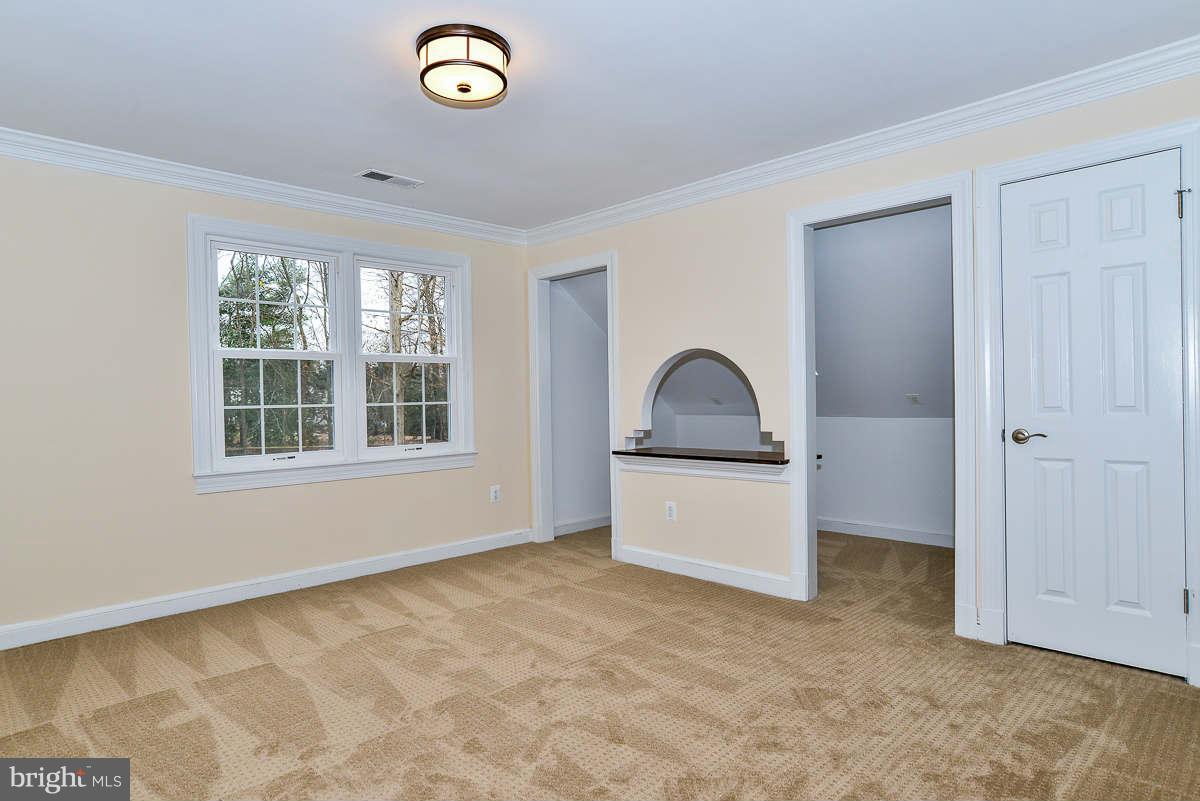 10421 Mt Sunapee Road Vienna, VA 22182 - Photo 18 of 26 Bedroom