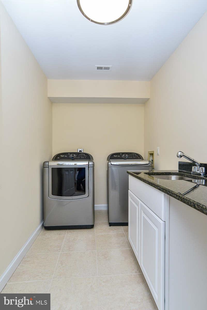 10421 Mt Sunapee Road Vienna, VA 22182 - Photo 19 of 26 Interior (General)