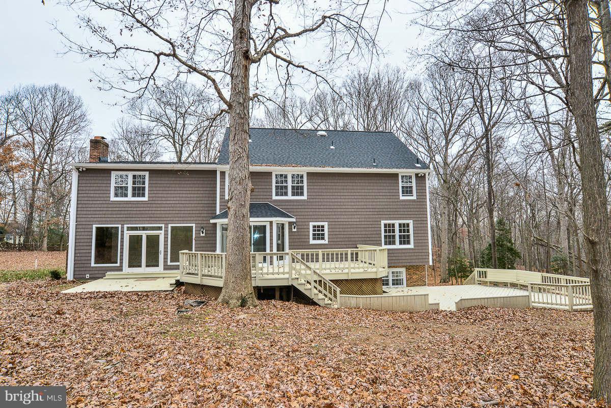10421 Mt Sunapee Road Vienna, VA 22182 - Photo 24 of 26 Exterior (Rear)