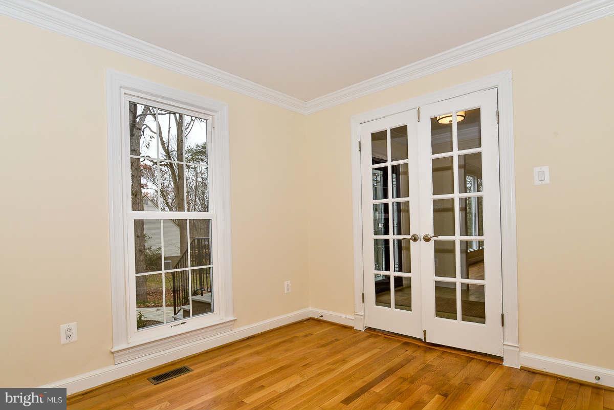 10421 Mt Sunapee Road Vienna, VA 22182 - Photo 5 of 26 Interior (General)