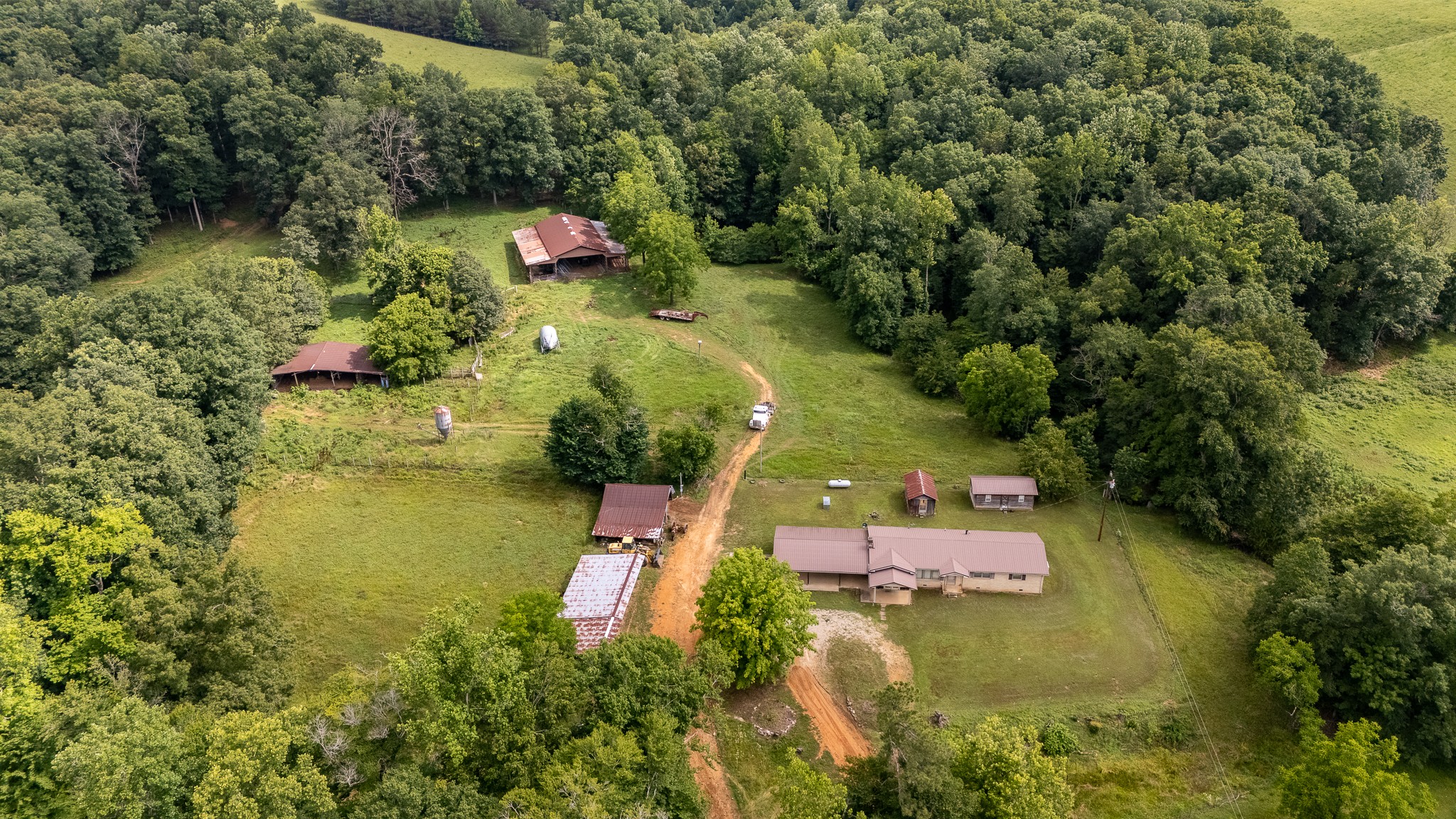 8315 Suckstem Branch Road Lawrenceburg, TN 38464 - Photo 10 of 45