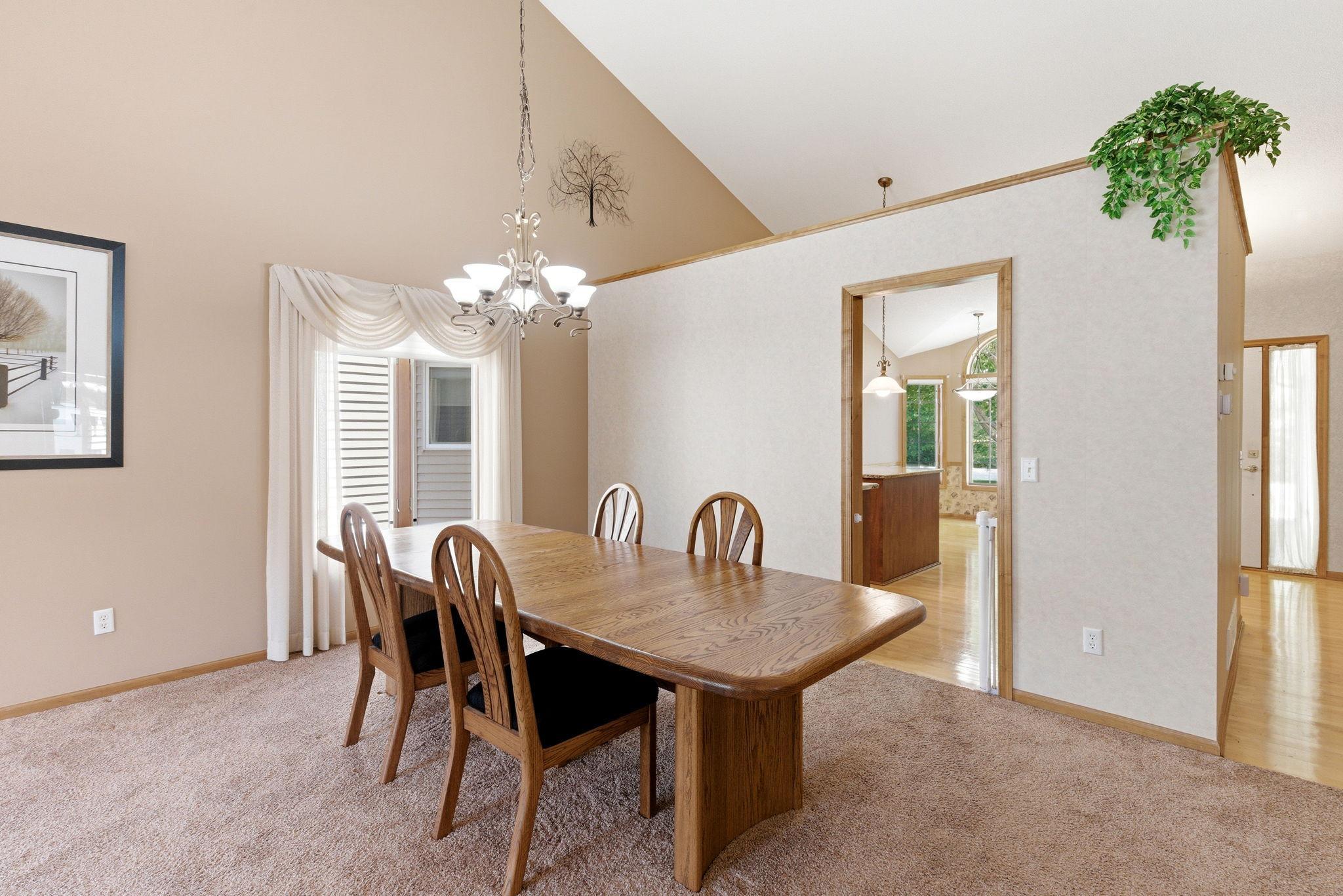 11204 Virginia Road Bloomington, MN 55438 - Photo 8 of 49 Gallery Image 8