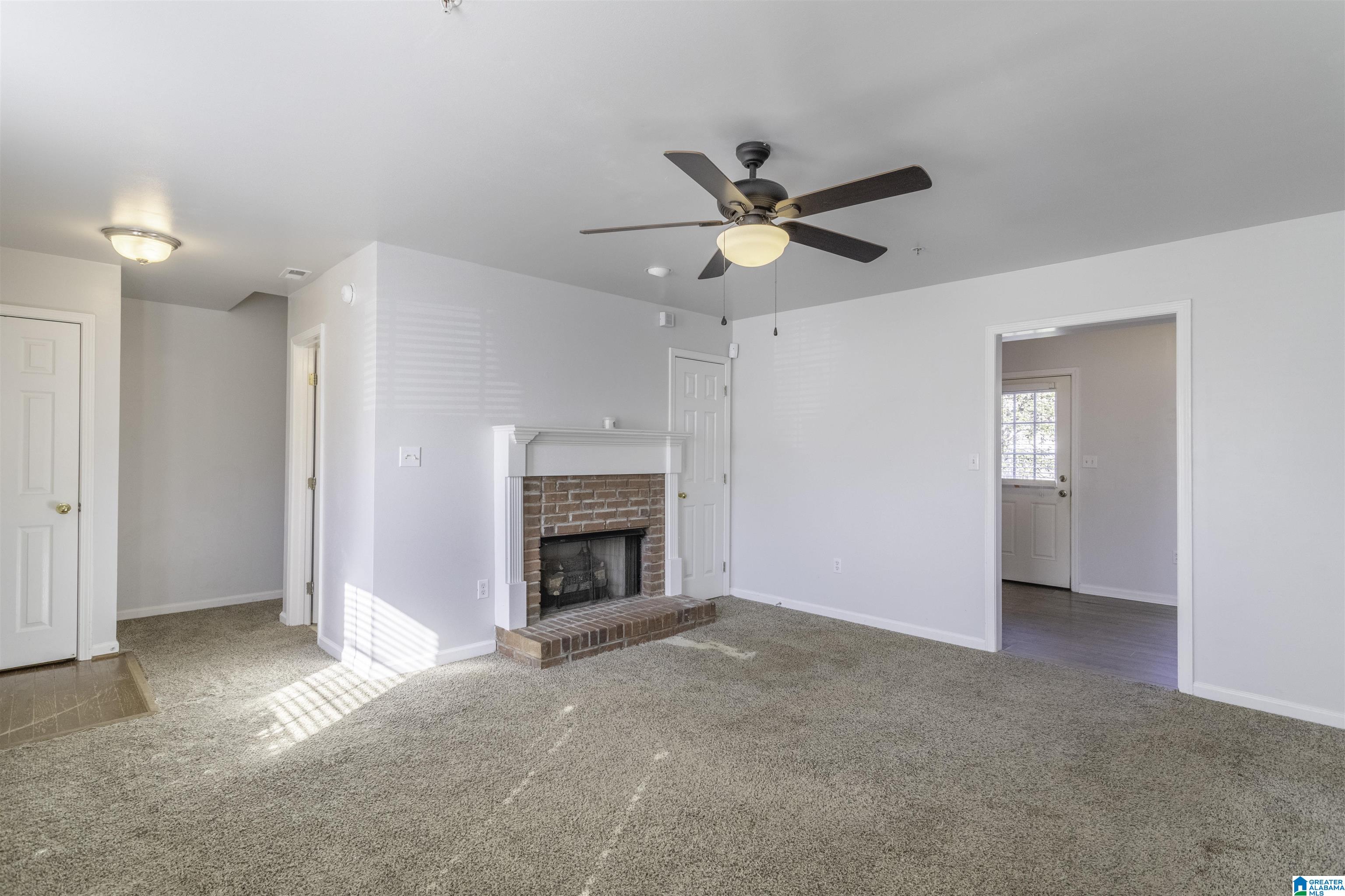 121 Willow Point Lane Alabaster, AL 35007 - Photo 4 of 27