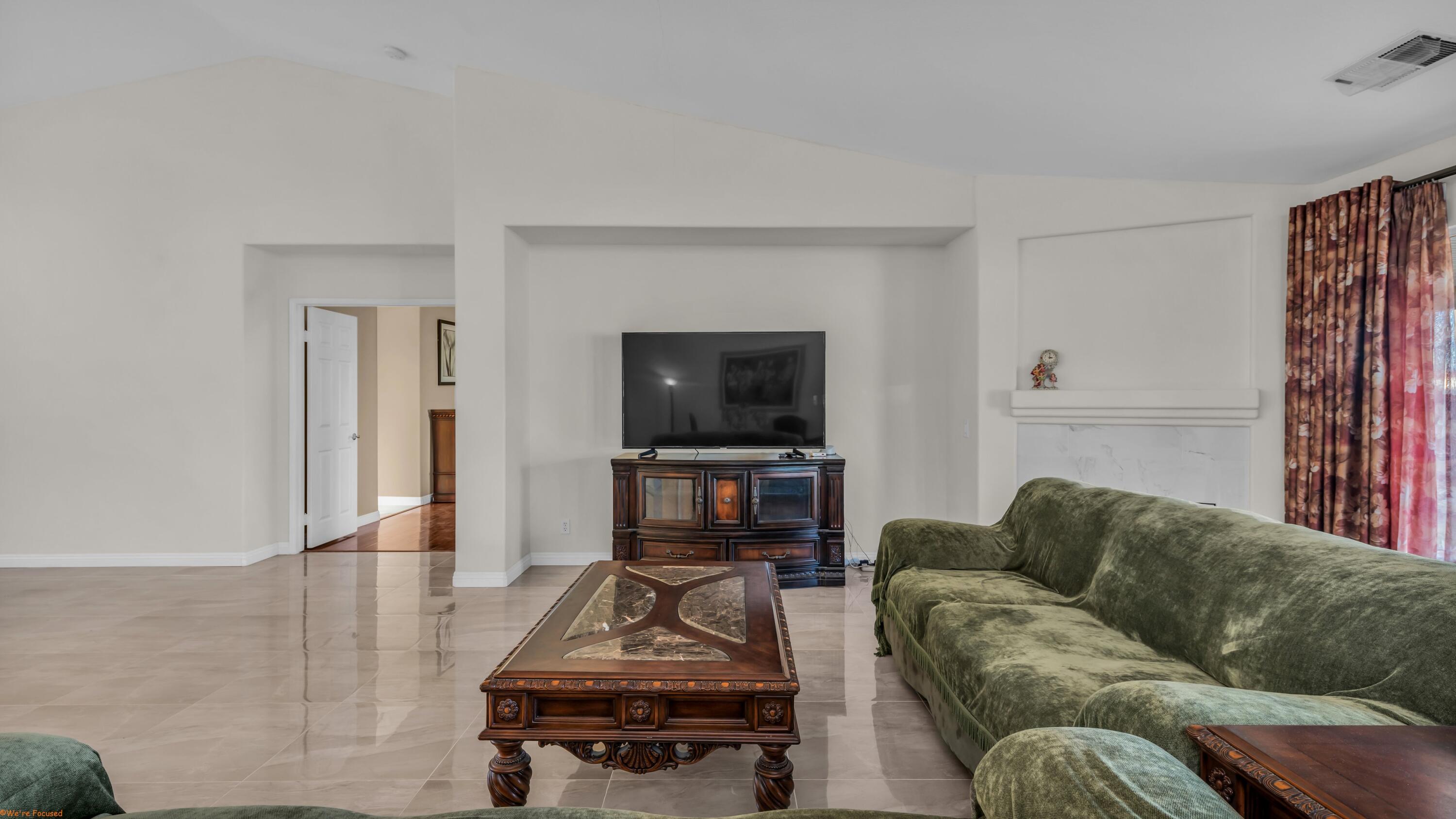 80612 Declaration Avenue Indio, CA 92201 - Photo 3 of 38 03-Were Focused 80612 Declaration-3