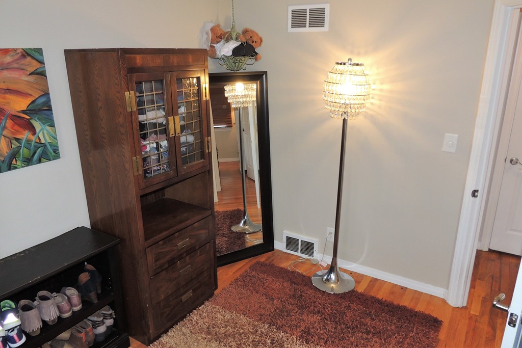 40 Ogden Street Springfield, MA 01151 - Photo 12 of 24 Gallery Image 12