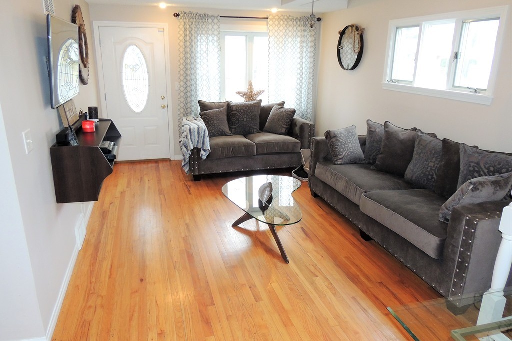 40 Ogden Street Springfield, MA 01151 - Photo 2 of 24 Gallery Image 2