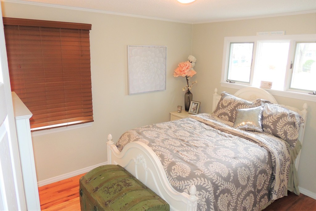 40 Ogden Street Springfield, MA 01151 - Photo 8 of 24 Gallery Image 8