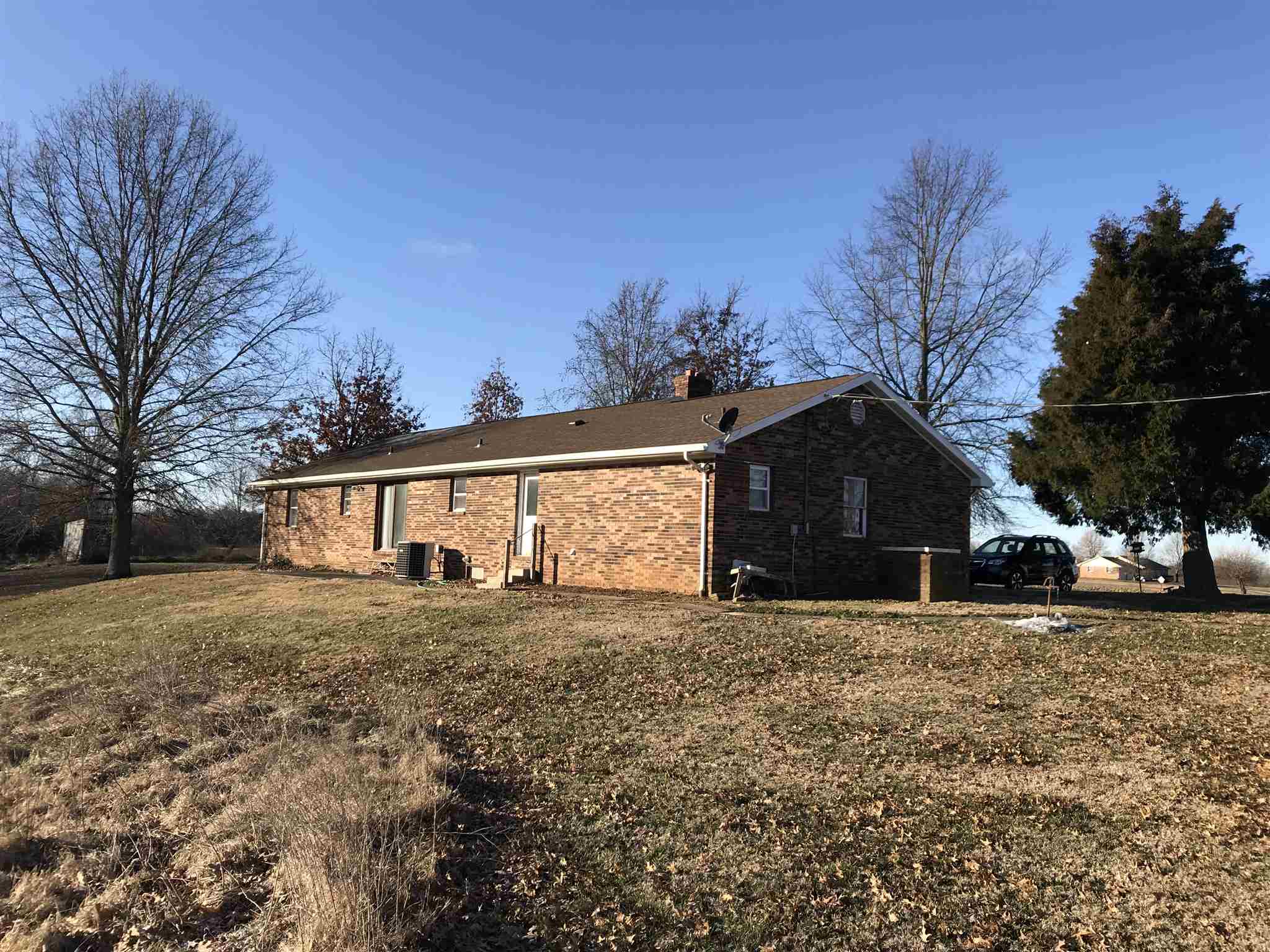 19533 Barton Road Evansville, IN 47725 - Photo 7 of 17 Gallery Image 7