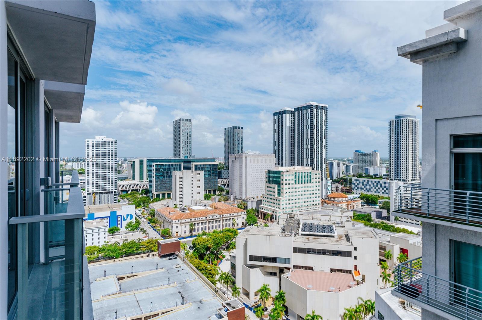 227 Northeast 2nd Street, Unit 2508 Miami, FL 33132 - Photo 13 of 28