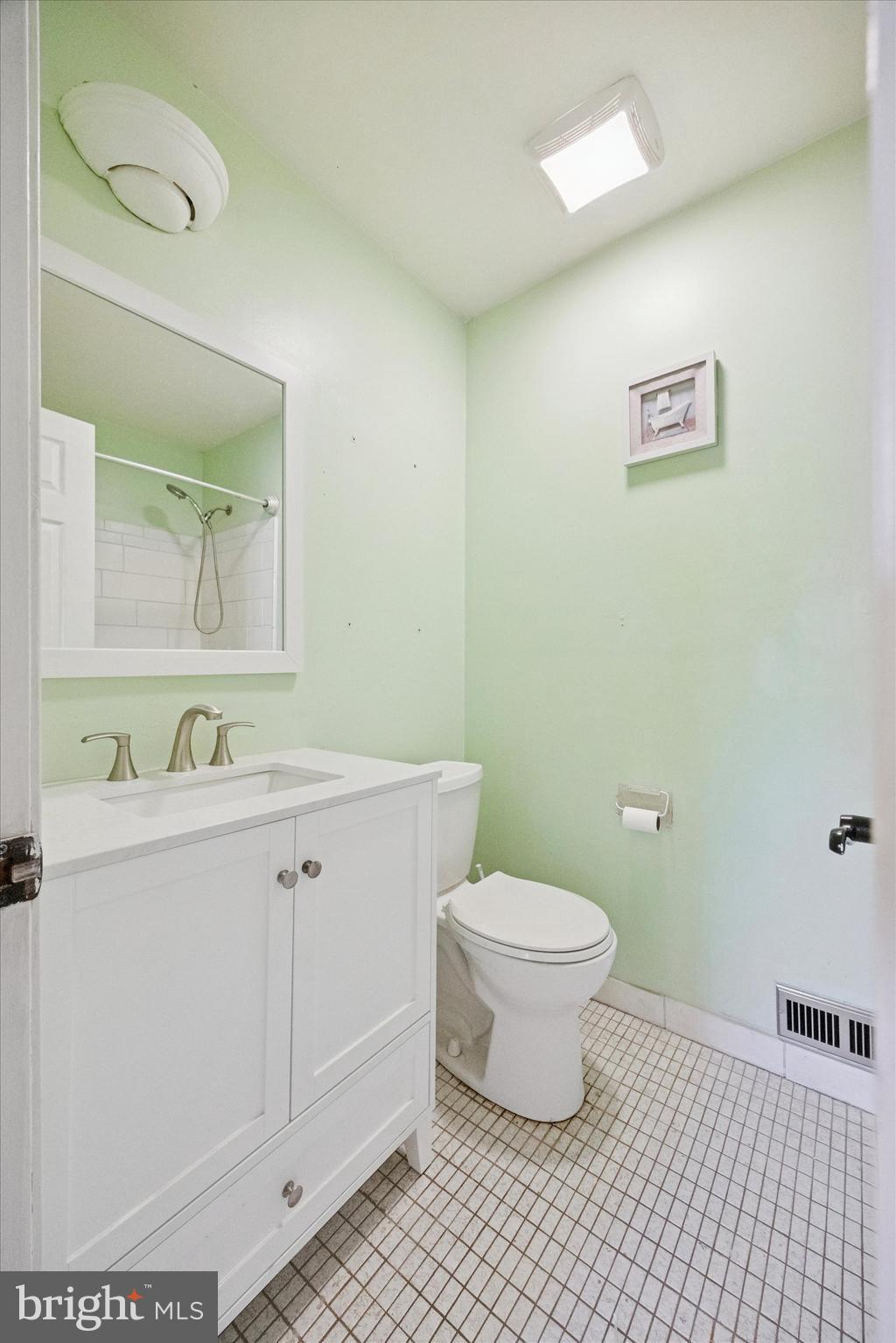 4 Olde Colonial Drive Doylestown, PA 18901 - Photo 12 of 16