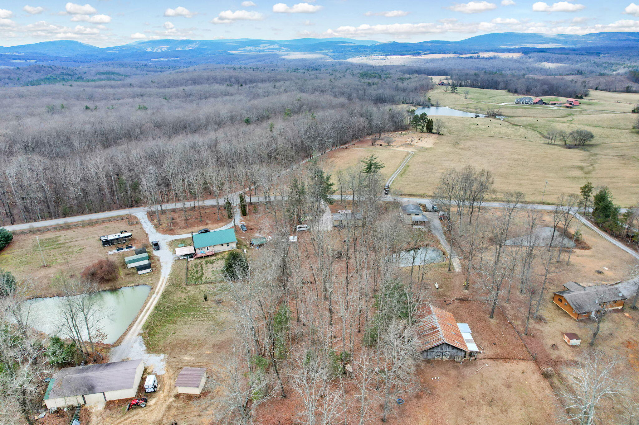 2886 Possum Trot Road Grandview, TN 37337 - Photo 34 of 37 15-web-or-mls-DJI_0395
