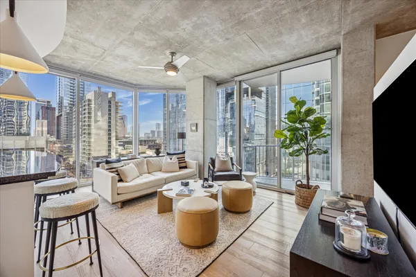 $545,000 | 360 Nueces Street, Unit 1001, Austin, TX 78701
