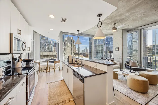 $545,000 | 360 Nueces Street, Unit 1001, Austin, TX 78701
