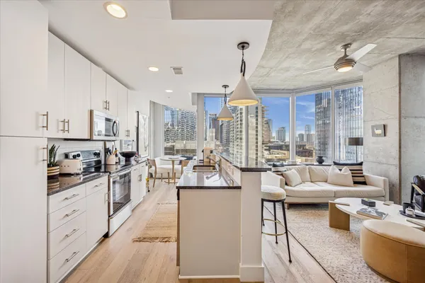 $545,000 | 360 Nueces Street, Unit 1001, Austin, TX 78701