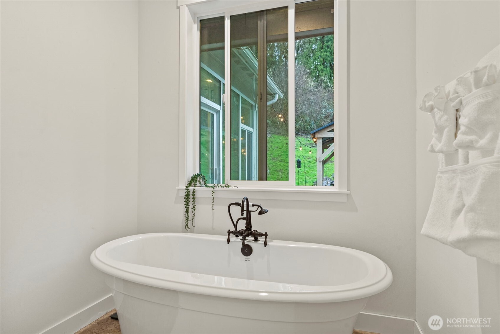 2549 Hazel Dell Road Castle Rock, WA 98611 - Photo 17 of 37