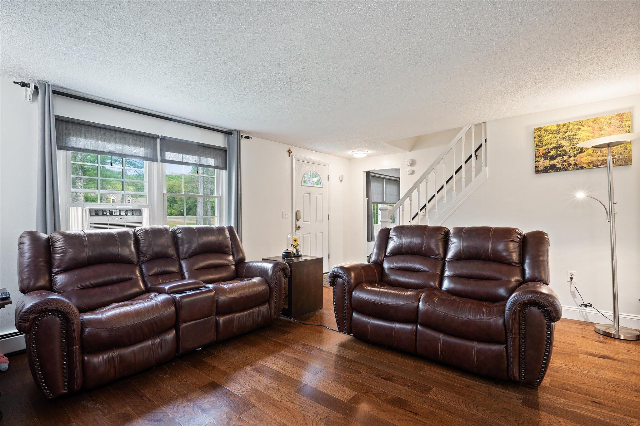 415 Monroe Road Hampden, ME 04444 - Photo 18 of 90 25-Living Room