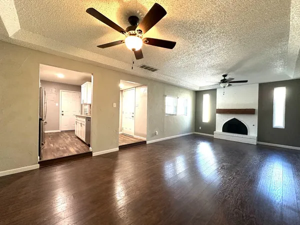 $1,125 | 6911 Gary Avenue, Unit A, Lubbock, TX 79413