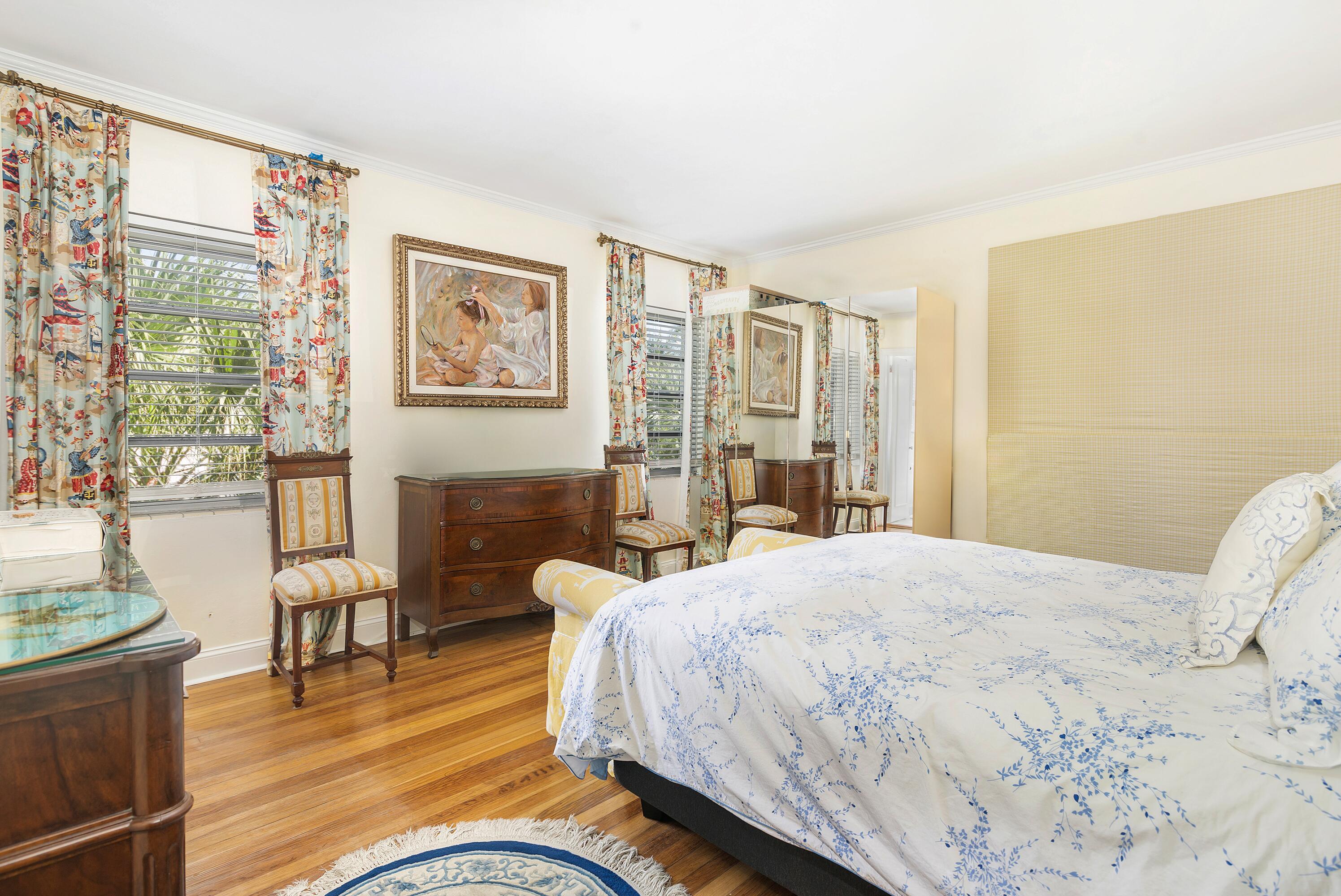 215 South County Road Palm Beach, FL 33480 - Photo 13 of 16 215 S COunty low-25