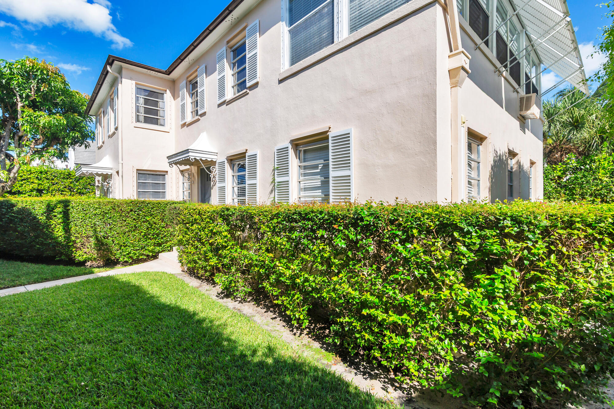 215 South County Road Palm Beach, FL 33480 - Photo 3 of 16 low-2