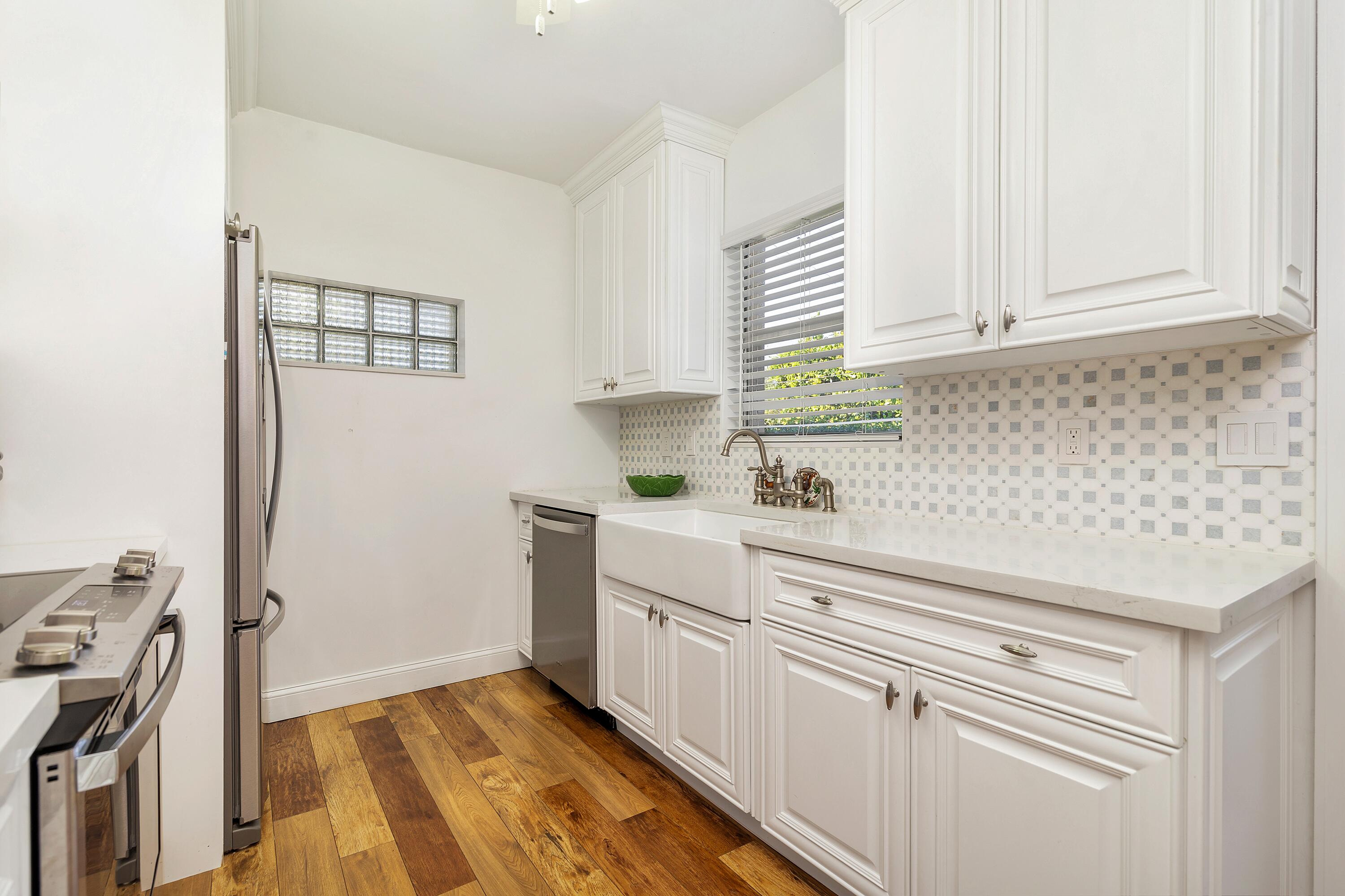 215 South County Road Palm Beach, FL 33480 - Photo 7 of 16 215 S County low-11