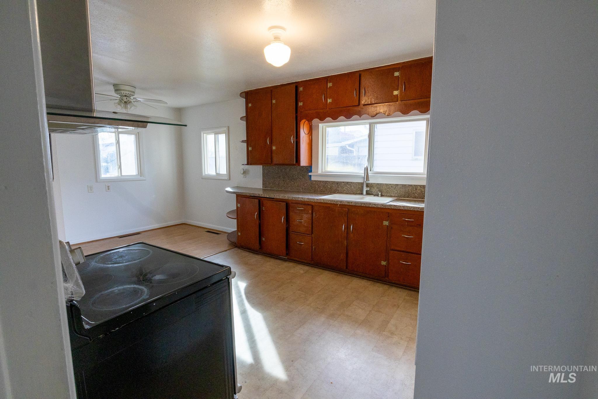 2012 8th Avenue Lewiston, ID 83501 - Photo 11 of 13