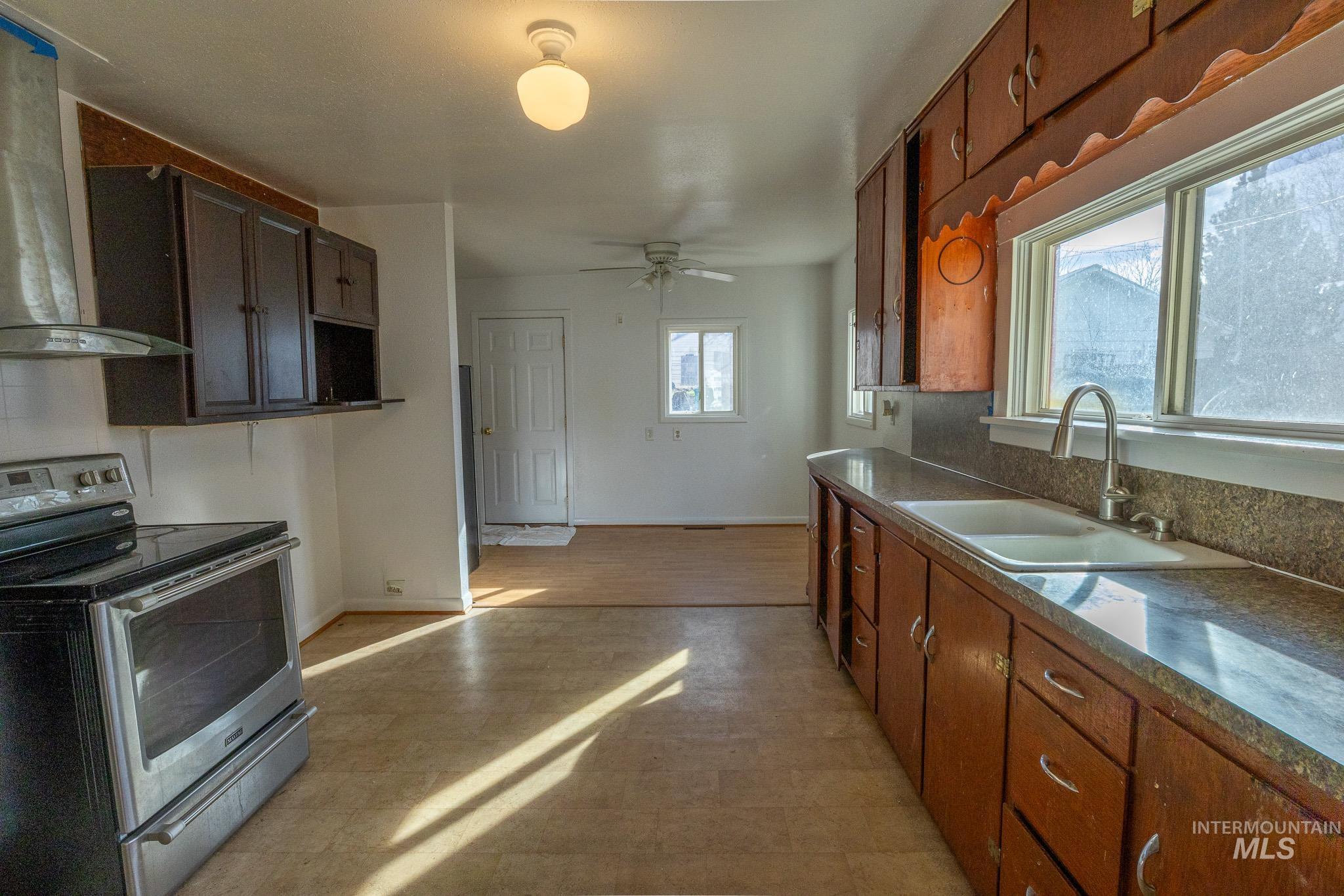 2012 8th Avenue Lewiston, ID 83501 - Photo 5 of 13