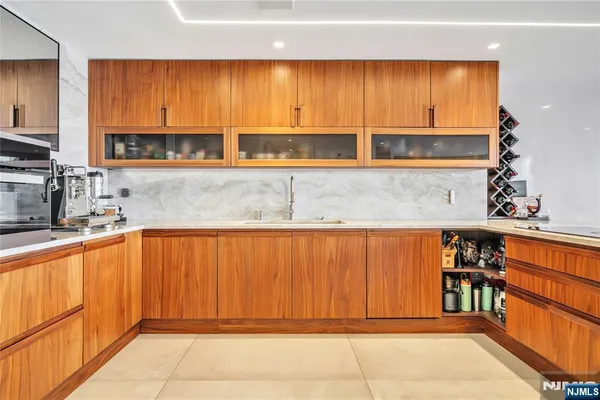 $1,299,000 | 7000 Boulevard East, Unit 32C, Guttenberg, NJ 07093