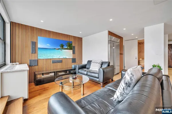 $1,299,000 | 7000 Boulevard East, Unit 32C, Guttenberg, NJ 07093