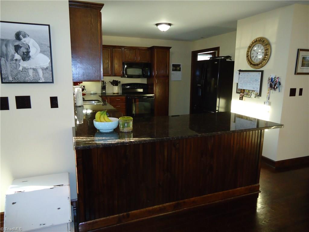 1052 Carson Road Pilot Mountain, NC 27041 - Photo 14 of 29 Gallery Image 14