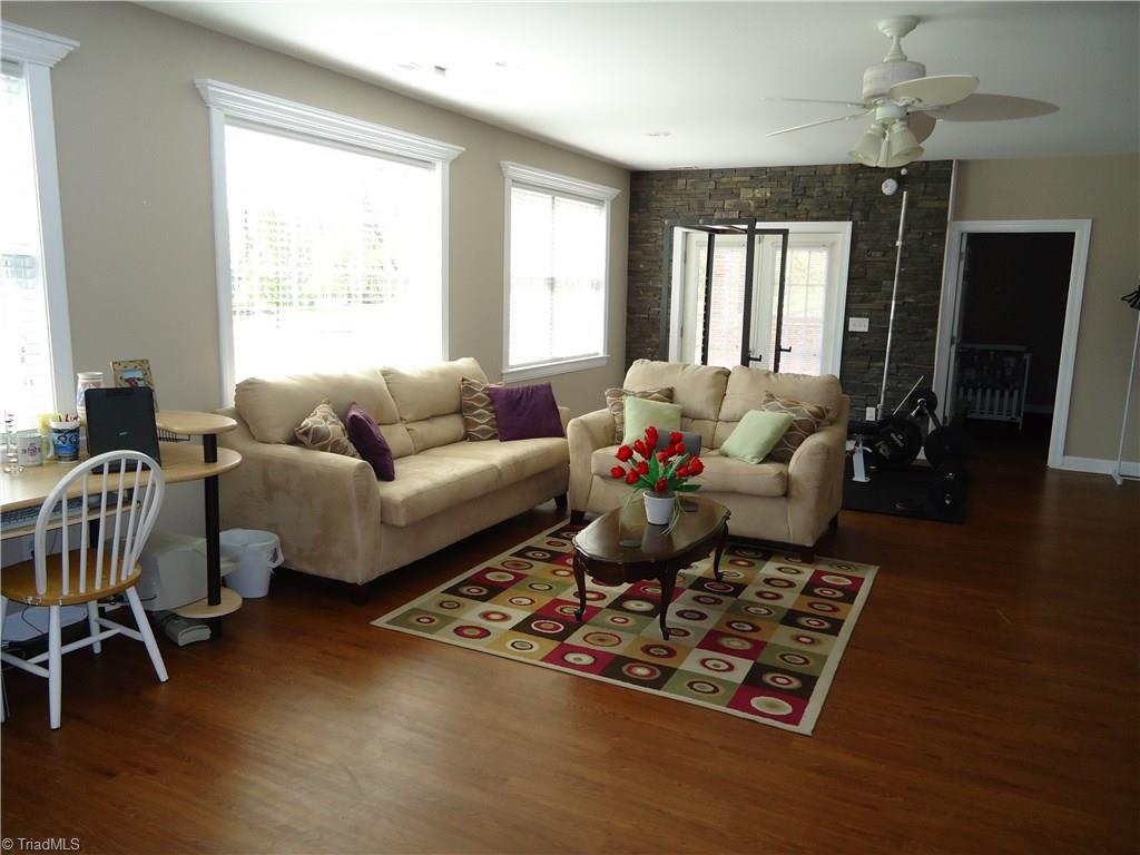1052 Carson Road Pilot Mountain, NC 27041 - Photo 15 of 29 Gallery Image 15