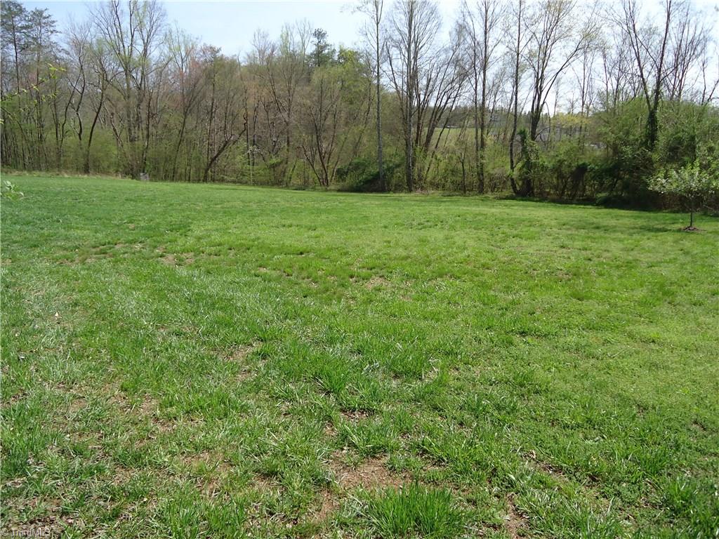 1052 Carson Road Pilot Mountain, NC 27041 - Photo 23 of 29 Gallery Image 23