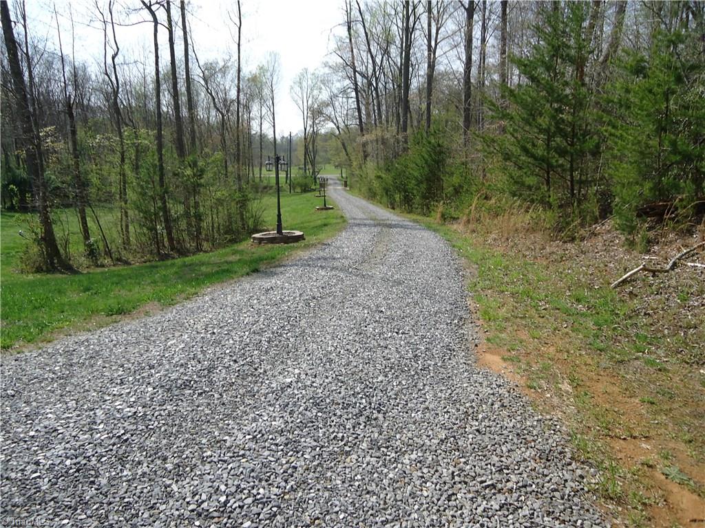 1052 Carson Road Pilot Mountain, NC 27041 - Photo 26 of 29 Gallery Image 26