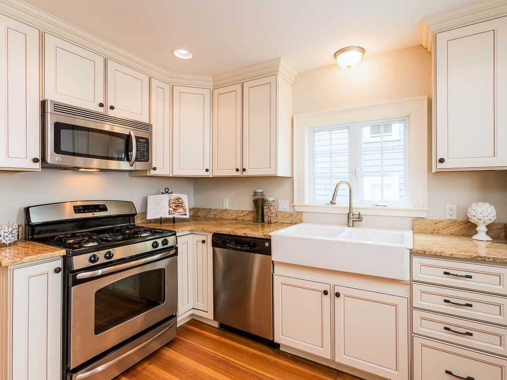 30 Farmcrest Avenue Lexington, MA 02421 - Photo 8 of 14 Gallery Image 8