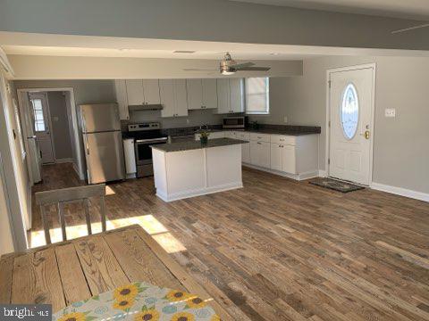 8234 Fort Smallwood Road Baltimore, MD 21226 - Photo 8 of 21