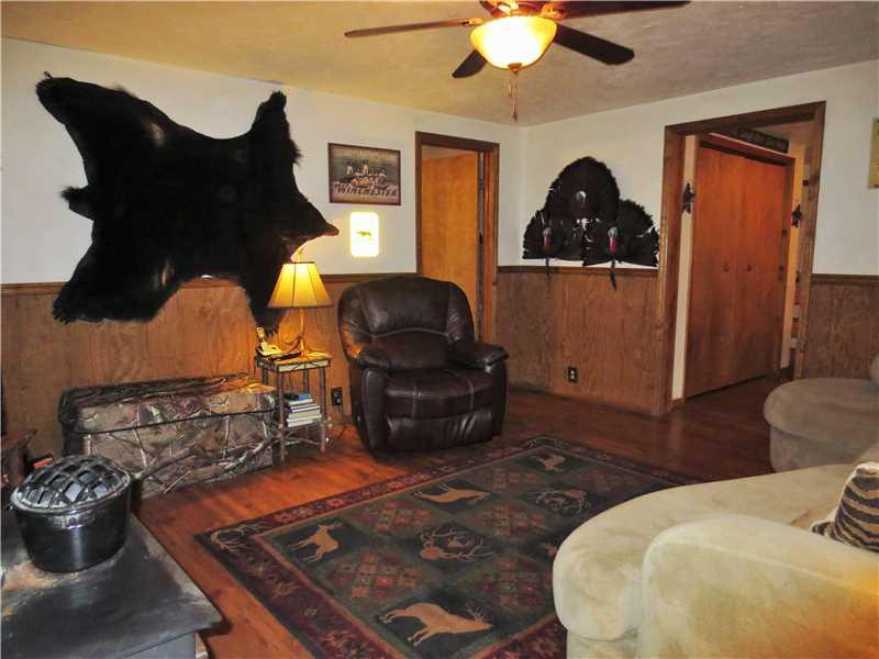 555 Sarver Road Sarver, PA 16055 - Photo 7 of 20 Living Room.
