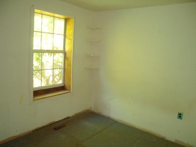 1854 Oak Grove Road Rocky Top, TN 37769 - Photo 5 of 10 DSCN2968