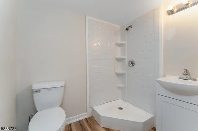 $500,000 | 4 Lingert Avenue, Clinton, NJ 08809