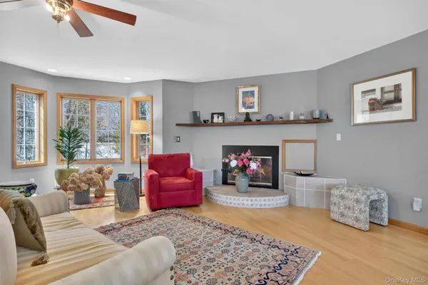 $699,000 | 15 Meadow Drive, Red Hook, NY 12571