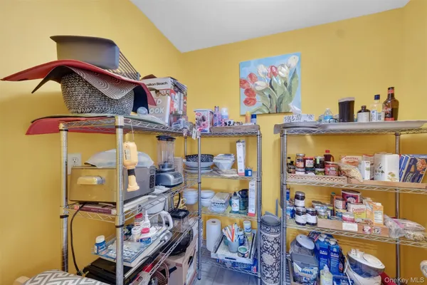 $699,000 | 15 Meadow Drive, Red Hook, NY 12571