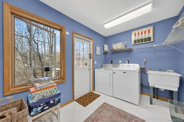 $699,000 | 15 Meadow Drive, Red Hook, NY 12571