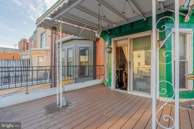 $1,275 | 711 Corinthian Avenue, Unit 2R, Philadelphia, PA 19130