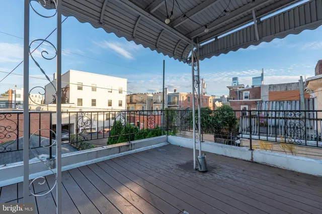 $1,275 | 711 Corinthian Avenue, Unit 2R, Philadelphia, PA 19130