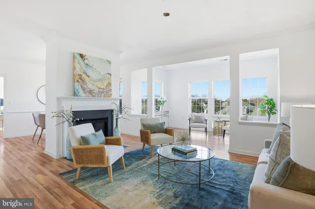 $324,000 | 12916 Fox Bow Drive, Unit 302, Upper Marlboro, MD 20774