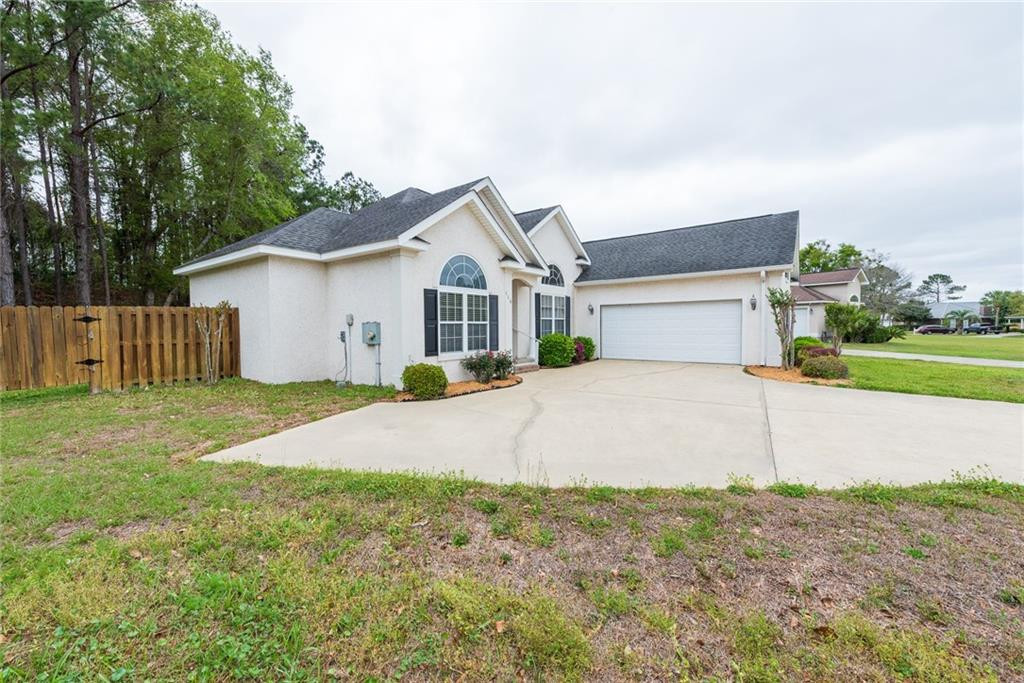 110 Lexington Way Brunswick, GA 31525 - Photo 4 of 72 Photo 4