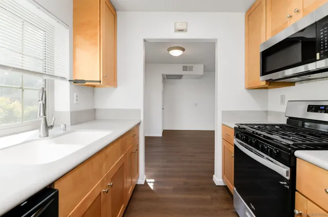 $594,500 | 13076 Wimberly Square, Unit 47, San Diego, CA 92128