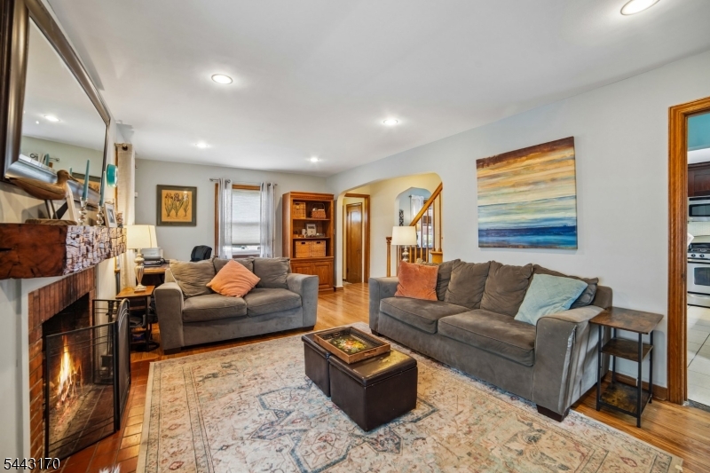 661 Palisade Road Union, NJ 07083 - Photo 4 of 41